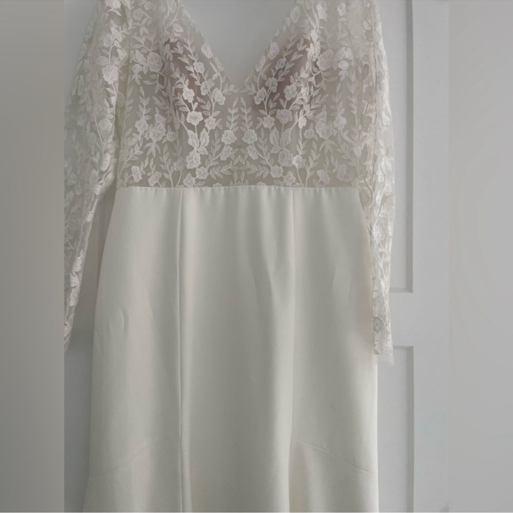 NEW Vow’d -Size 16- ivory wedding gown - Picture 4 of 7